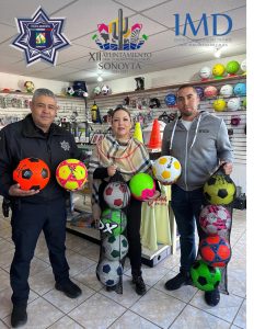 Donación de 12 balones de Futbol  para el inicio de la liga municipal 2024.