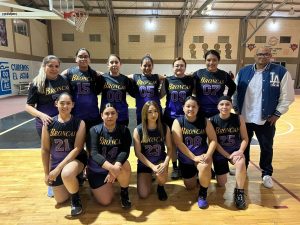 Participación del equipo femenil de básquetbol BRONCAS de Sonoyta en la Liga Municipal de Caborca.